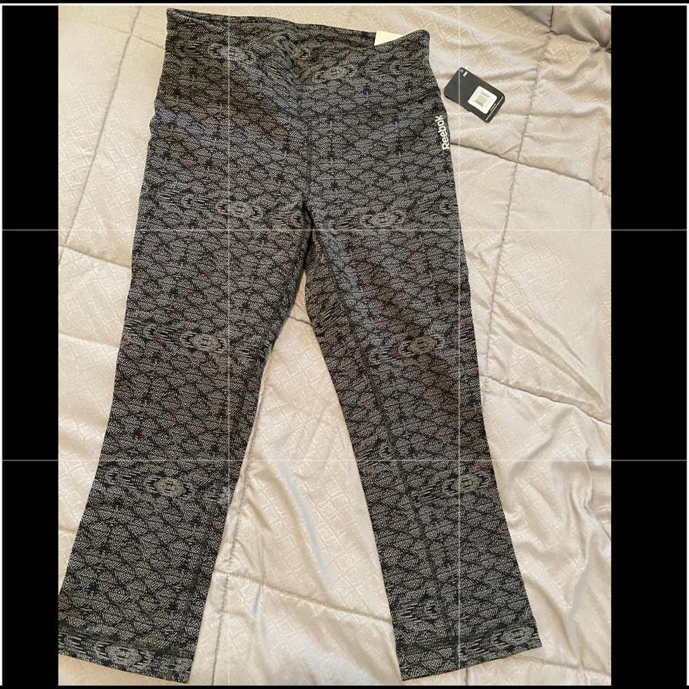 Reebok Tight Fit Capri Legging (s)